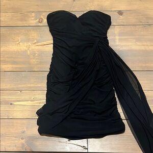 Chic Black Strapless Bodycon Dress